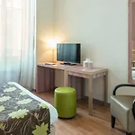 Appart'city Confort Centre 3* نانت