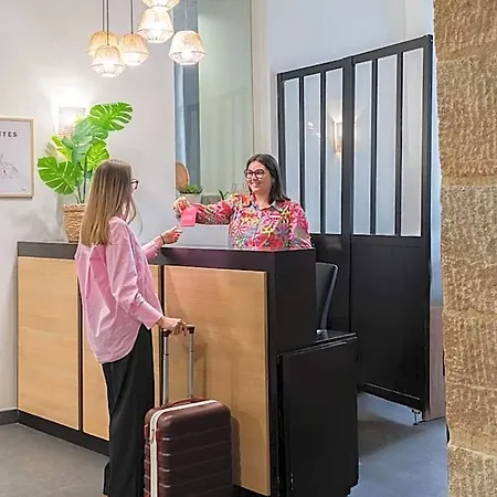 Appart'city Confort Centre Aparthotel 3*