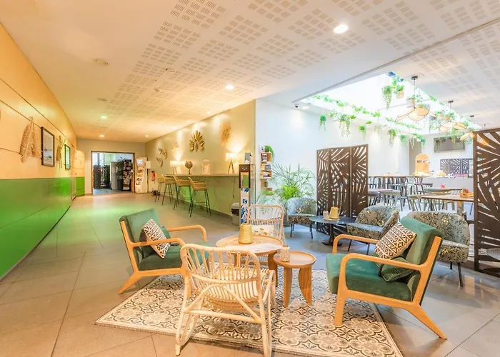 Appart'city Confort Centre Aparthotel 3*