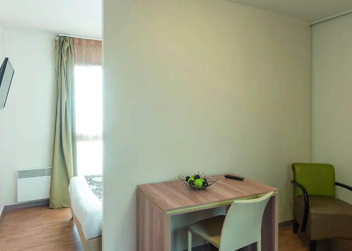 Appart'city Confort Centre Apart-hotel