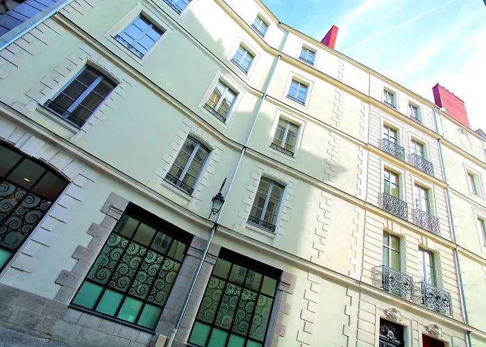 Appart'city Confort Centre Aparthotel 3*