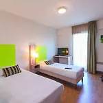 Appart'city Confort Centre Aparthotel 3*