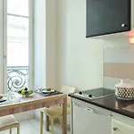 Aparthotel Appart'city Confort Centre Nantes