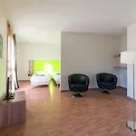 Appart'city Confort Centre Aparthotel 3*