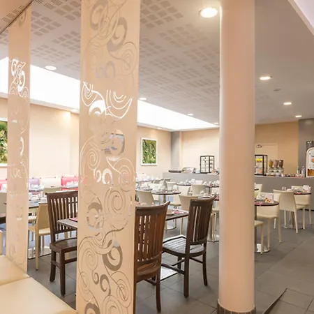 Appart'city Confort Centre Aparthotel Nantes