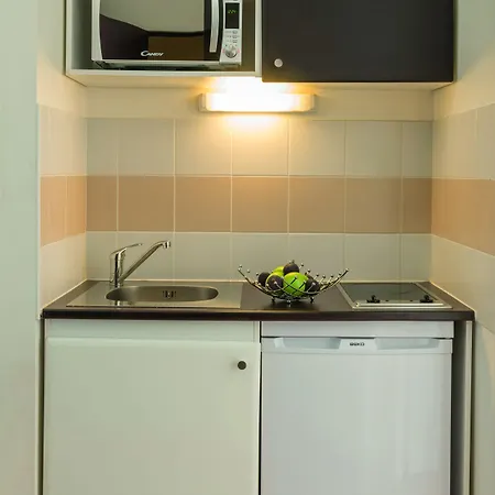 מלון דירות Appart'city Confort Centre 3*