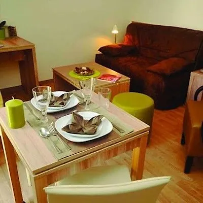 Appart'city Confort Centre Aparthotel 3*